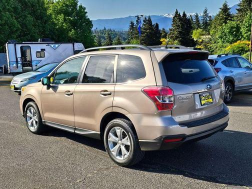 Burnished Bronze Metallic 2014 Subaru Forester 2.5i Touring