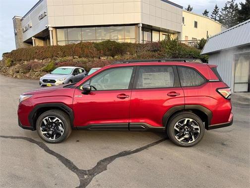 2025 Subaru Forester Hybrid Premium