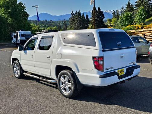 White 2013 Honda Ridgeline RTL