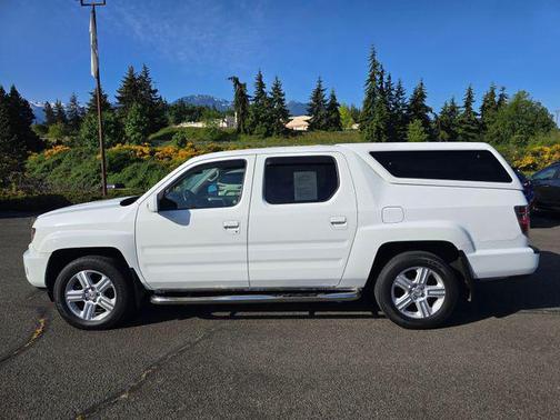 White 2013 Honda Ridgeline RTL