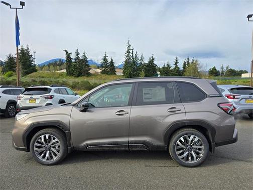 2025 Subaru Forester Touring