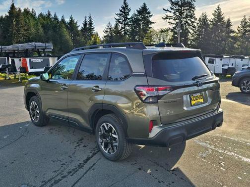Autumn Green Metallic 2026 Subaru Forester Premium