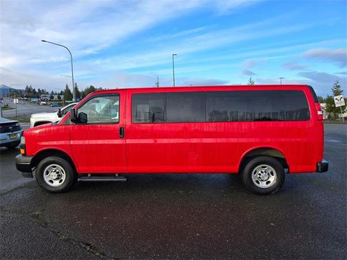 2024 Chevrolet Express 3500 LS