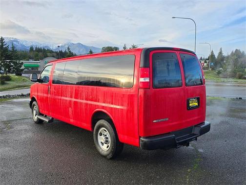 2024 Chevrolet Express 3500 LS