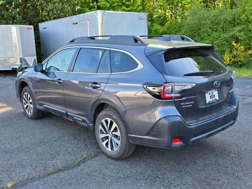Magnetite Gray Metallic 2025 Subaru Outback Premium
