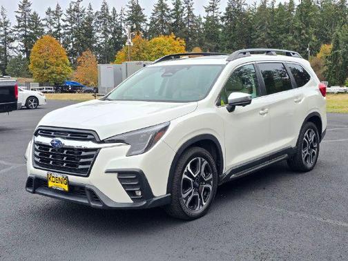 Crystal White Pearl 2023 Subaru Ascent Limited 8-Passenger