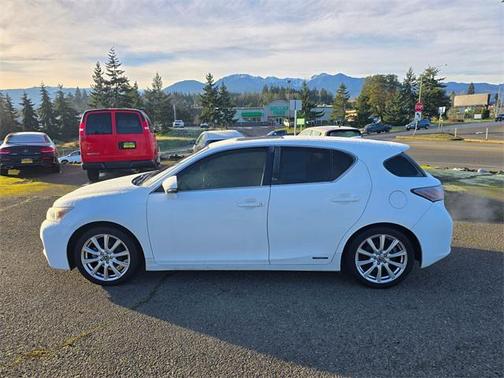 2011 Lexus CT 200h Base