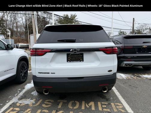 2023 Chevrolet Traverse LS