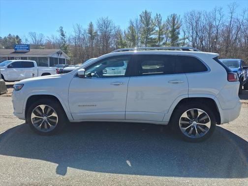 2019 Jeep Cherokee Overland