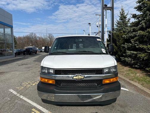 Summit White 2024 Chevrolet Express 2500 RWD 2500 Regular Wheelbase WT