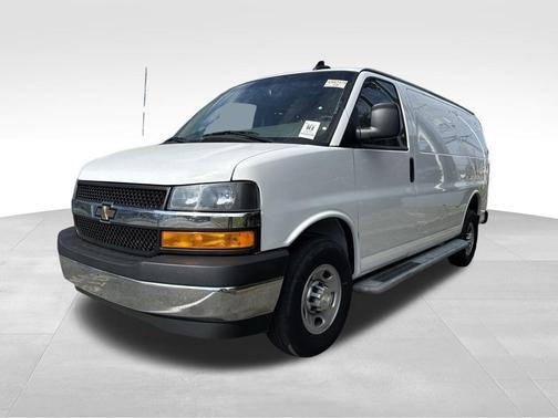 Summit White 2024 Chevrolet Express 2500 RWD 2500 Regular Wheelbase WT