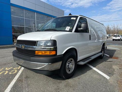 Summit White 2024 Chevrolet Express 2500 RWD 2500 Regular Wheelbase WT