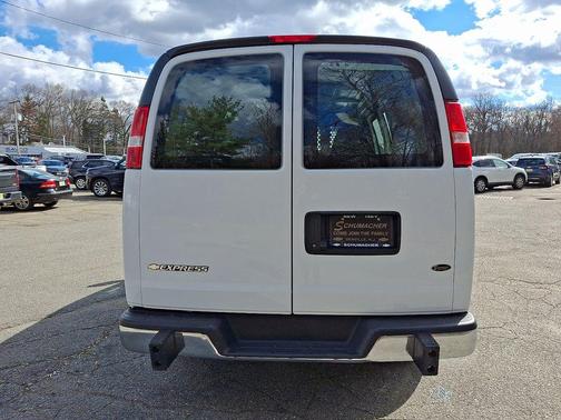 Summit White 2024 Chevrolet Express 2500 RWD 2500 Regular Wheelbase WT