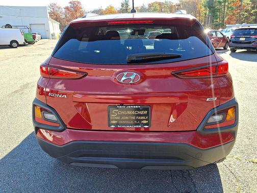 2021 Hyundai KONA SEL