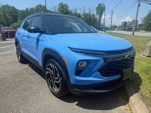 Fountain Blue 2024 Chevrolet Trailblazer RS