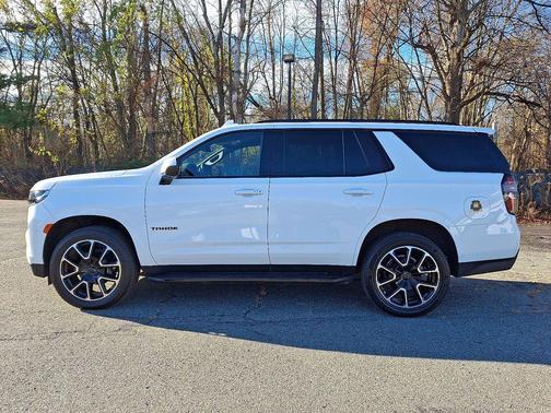 2023 Chevrolet Tahoe 4WD RST