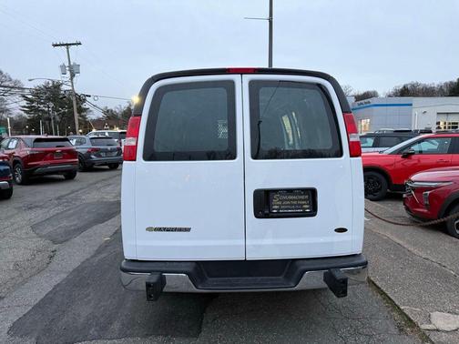 2024 Chevrolet Express 2500 RWD 2500 Regular Wheelbase WT