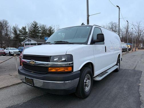 2024 Chevrolet Express 2500 RWD 2500 Regular Wheelbase WT