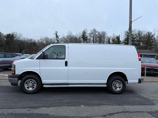 2024 Chevrolet Express 2500 RWD 2500 Regular Wheelbase WT