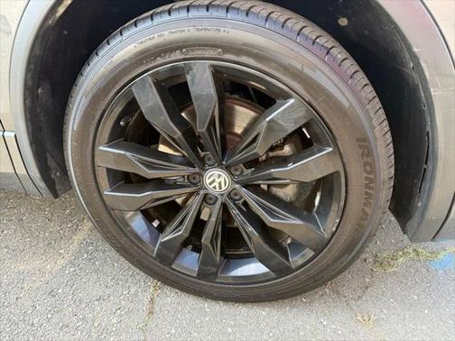 2021 Volkswagen Tiguan 2.0T SE R-Line Black 4MOTION