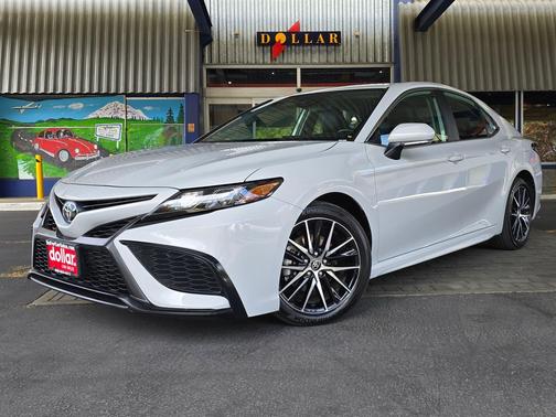 Ice Cap 2024 Toyota Camry SE