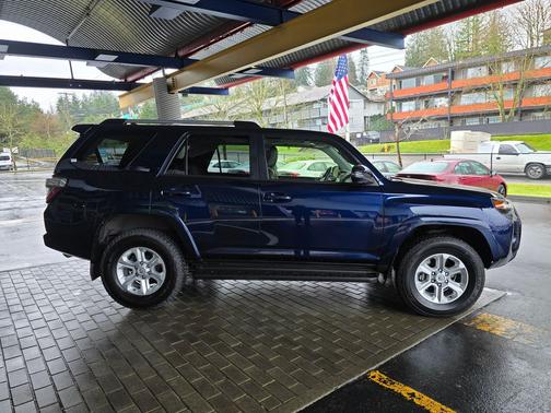 2024 Toyota 4Runner SR5 Premium