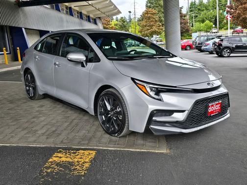 Classic Silver Metallic 2024 Toyota Corolla XSE