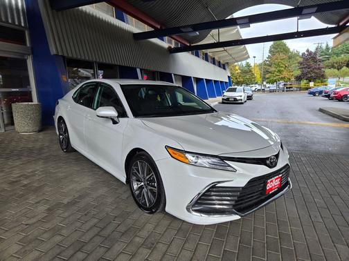 2024 Toyota Camry XLE