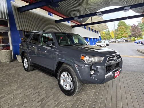 2024 Toyota 4Runner SR5 Premium