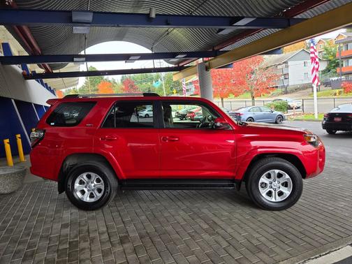 2024 Toyota 4Runner SR5 Premium