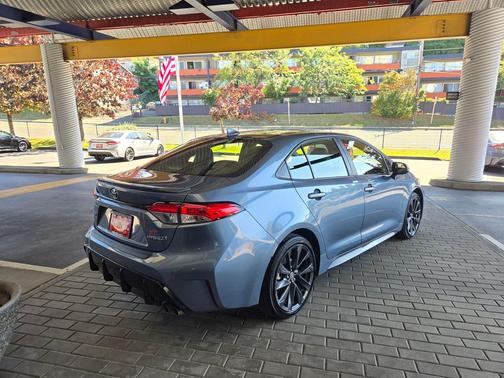 2024 Toyota Corolla Hybrid SE