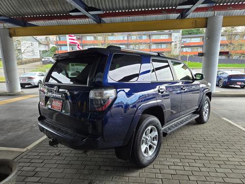 2024 Toyota 4Runner SR5 Premium