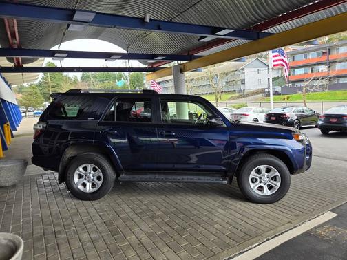 2024 Toyota 4Runner SR5 Premium