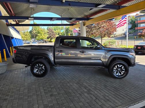2023 Toyota Tacoma TRD Sport