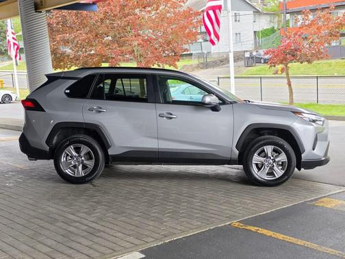 Silver Sky Metallic 2024 Toyota RAV4 XLE