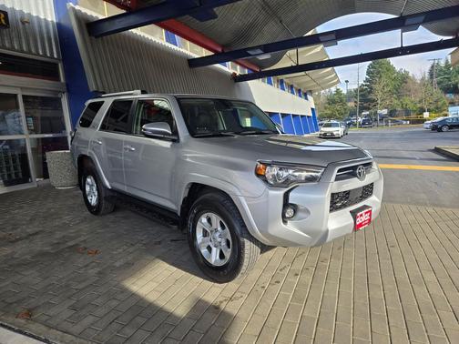 2024 Toyota 4Runner SR5 Premium