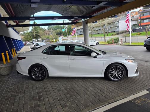 2024 Toyota Camry XLE