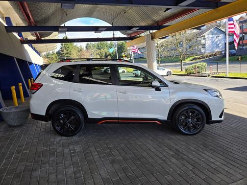 2024 Subaru Forester Sport