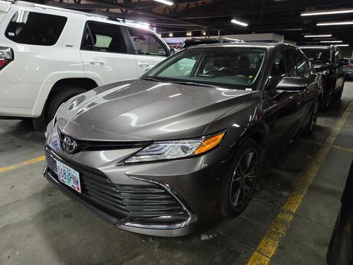 2024 Toyota Camry XLE