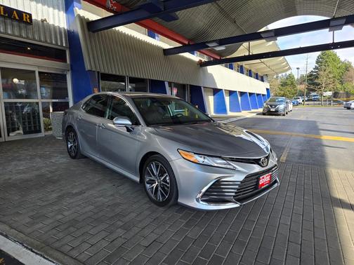 2024 Toyota Camry XLE