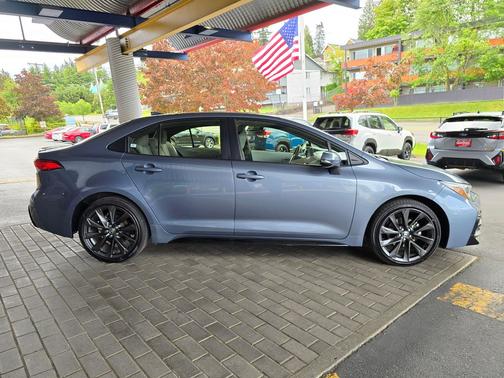 Celestite 2024 Toyota Corolla Hybrid SE