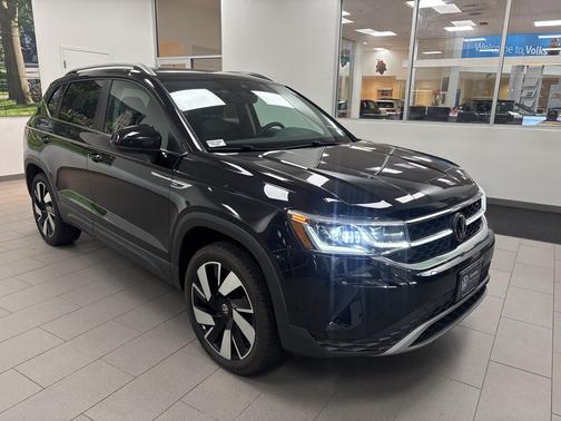 2024 Volkswagen Taos 1.5T SEL