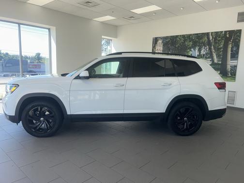 2023 Volkswagen Atlas 3.6 SE w/ Technology