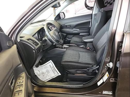 2024 Mitsubishi Outlander Sport 2.0 LE