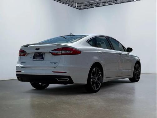 2020 Ford Fusion Titanium