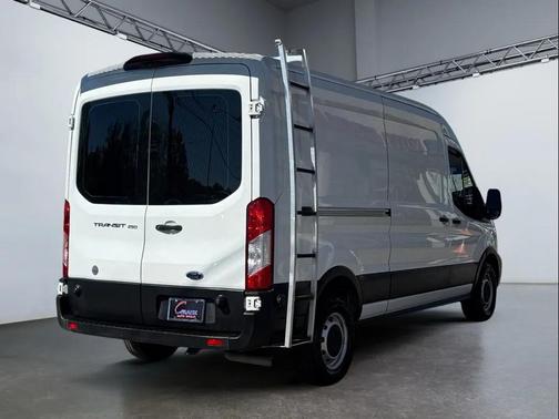 Oxford White 2020 Ford Transit-250 Base