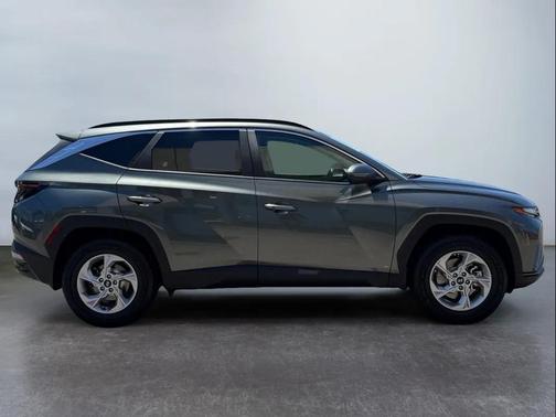 Amazon Gray 2022 Hyundai TUCSON SEL