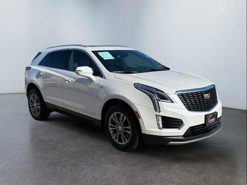 Crystal White Tricoat 2021 Cadillac XT5 Premium Luxury