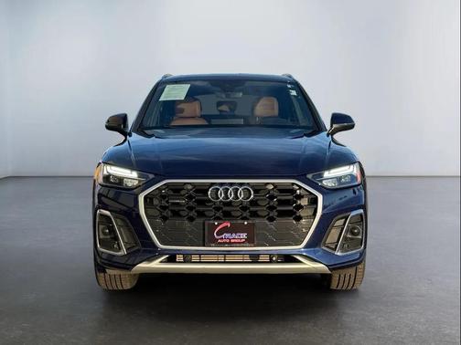 2022 Audi Q5 45 S line Premium