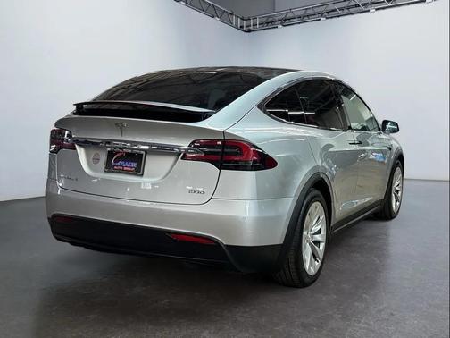 2018 Tesla Model X 100D